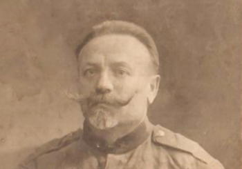 Antoni m